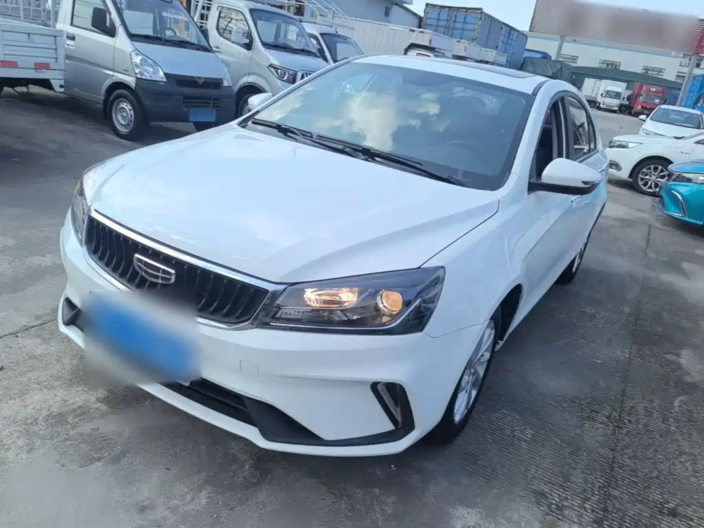 Geely Emgrand 2021