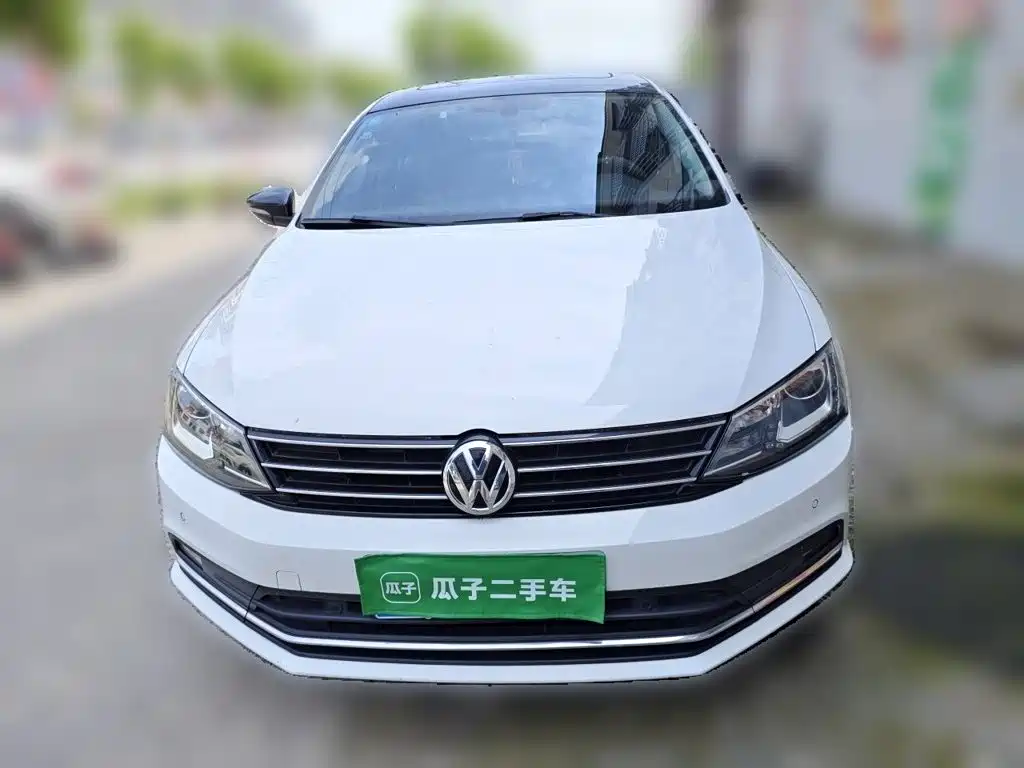 Volkswagen Sagitar 2019