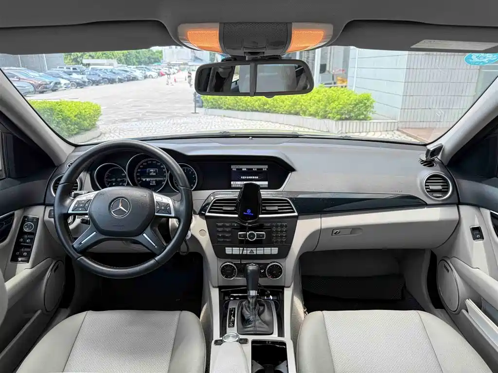 Mercedes-Benz C-Class 2013 — фото 13