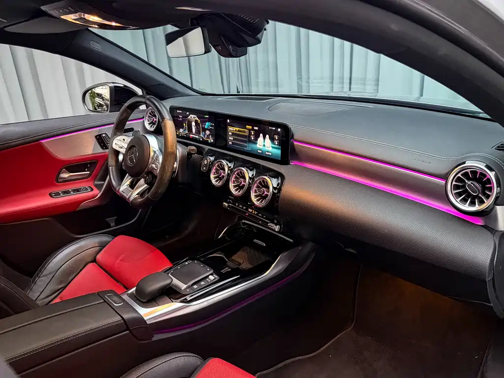 Mercedes-Benz A-Class AMG 2021 — фото 9