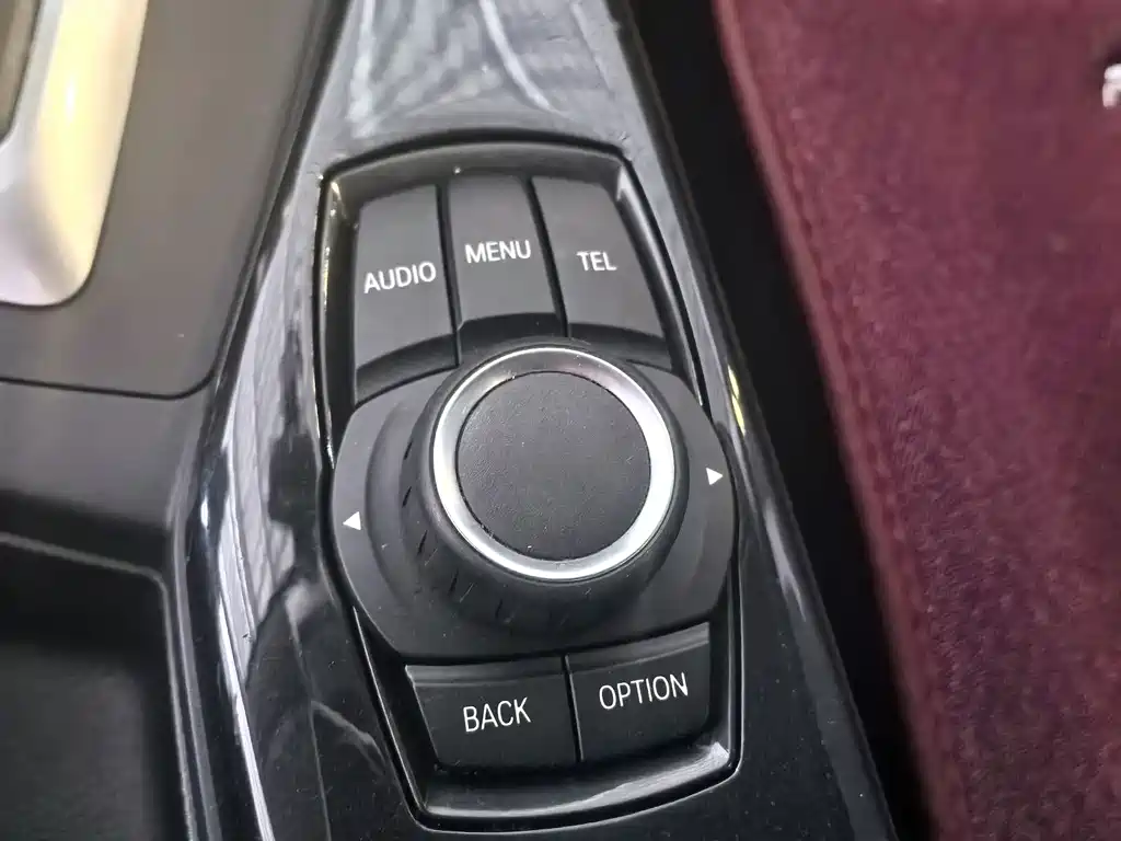 BMW 1 Series 2014 — фото 13