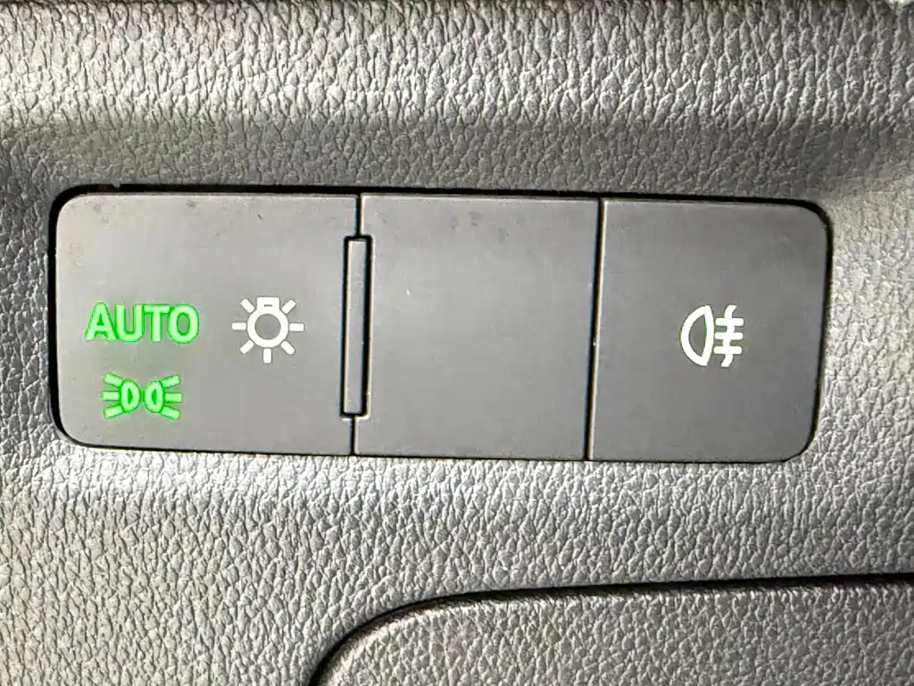 Skoda Octavia 2022 — фото 13