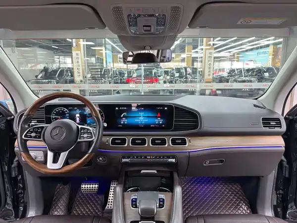 Mercedes-Benz GLS 2020