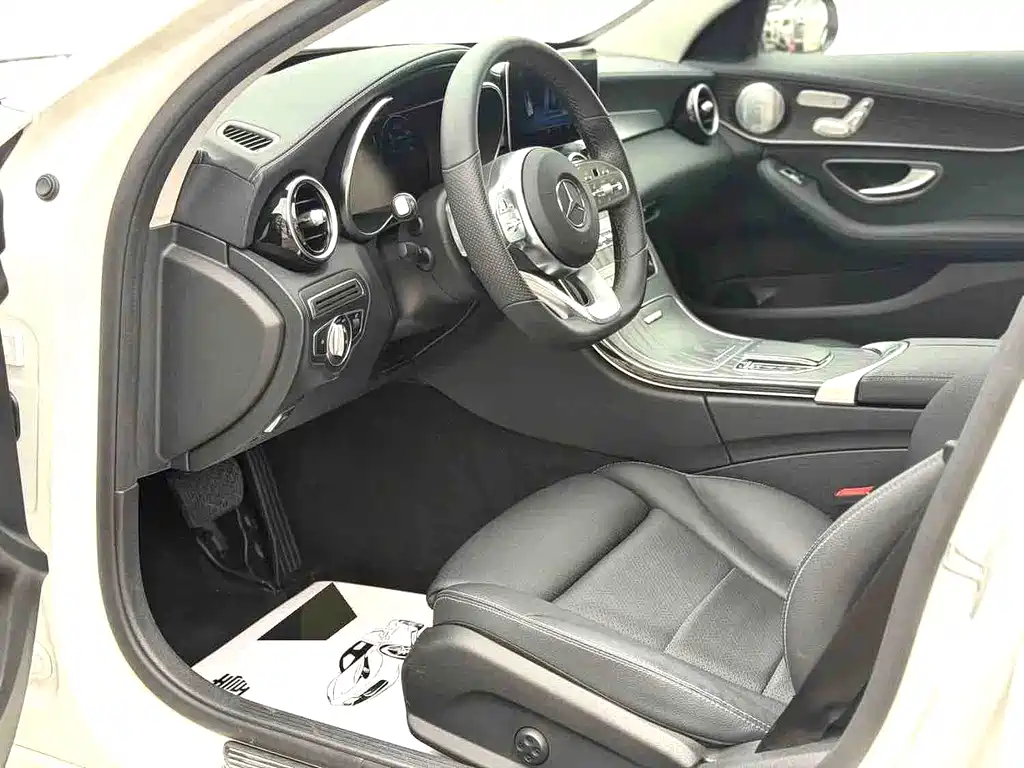 Mercedes-Benz C-Class 2021