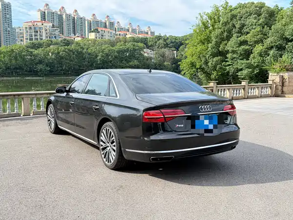 Audi A8 2016