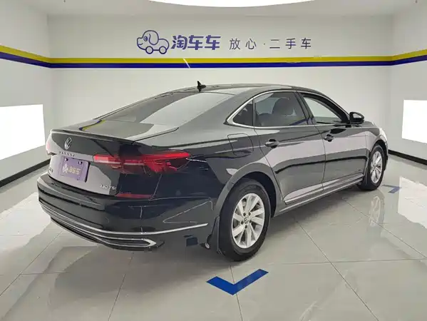 Volkswagen Passat 2022