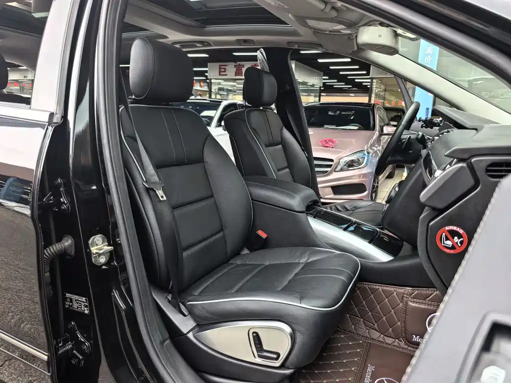 Mercedes-Benz R-Class 2017 — фото 10