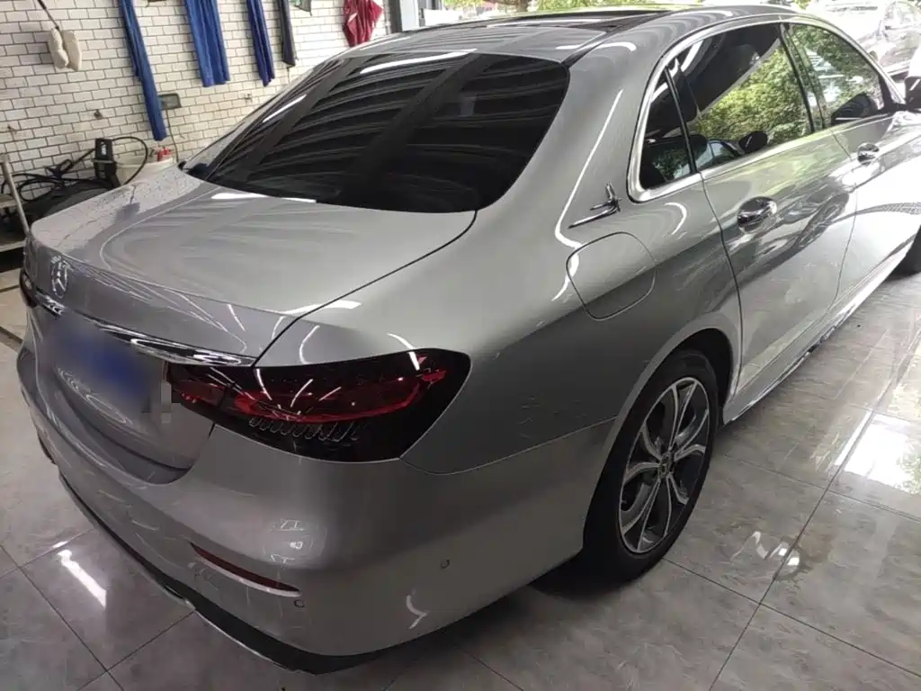 Mercedes-Benz E-Class 2022