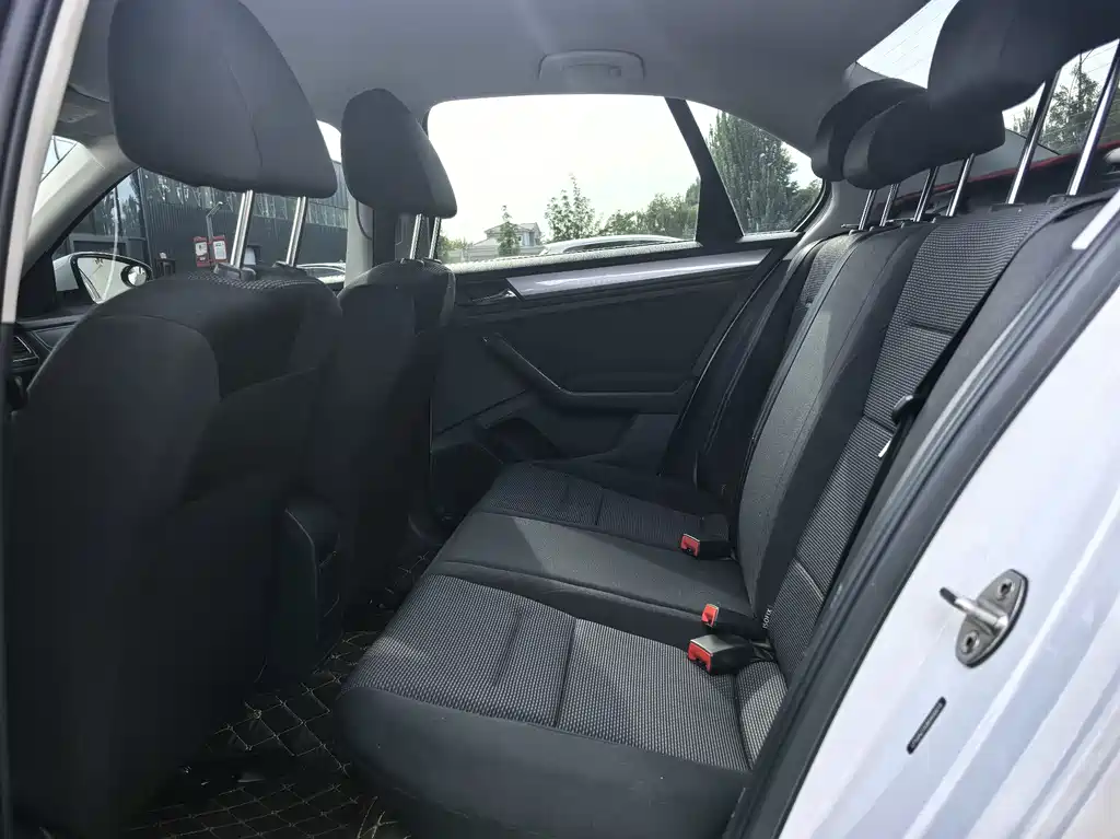 Volkswagen Bora 2021