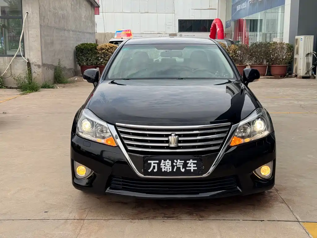 Toyota Crown 2013 — фото 2