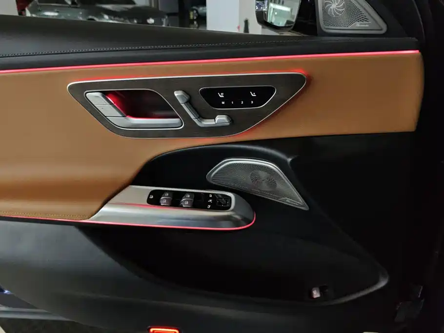 Mercedes-Benz E-Class 2024