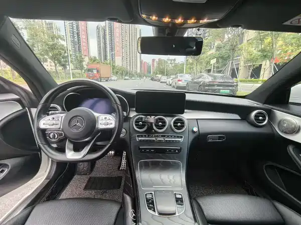 Mercedes-Benz C-Class 2022