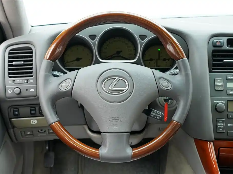 Lexus GS 2004 — фото 17