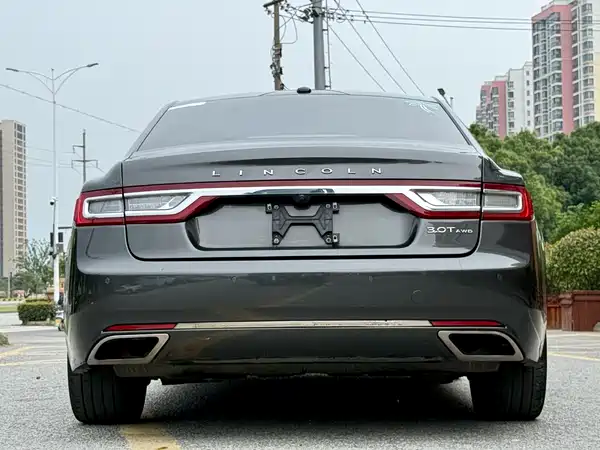 Lincoln Continental 2018