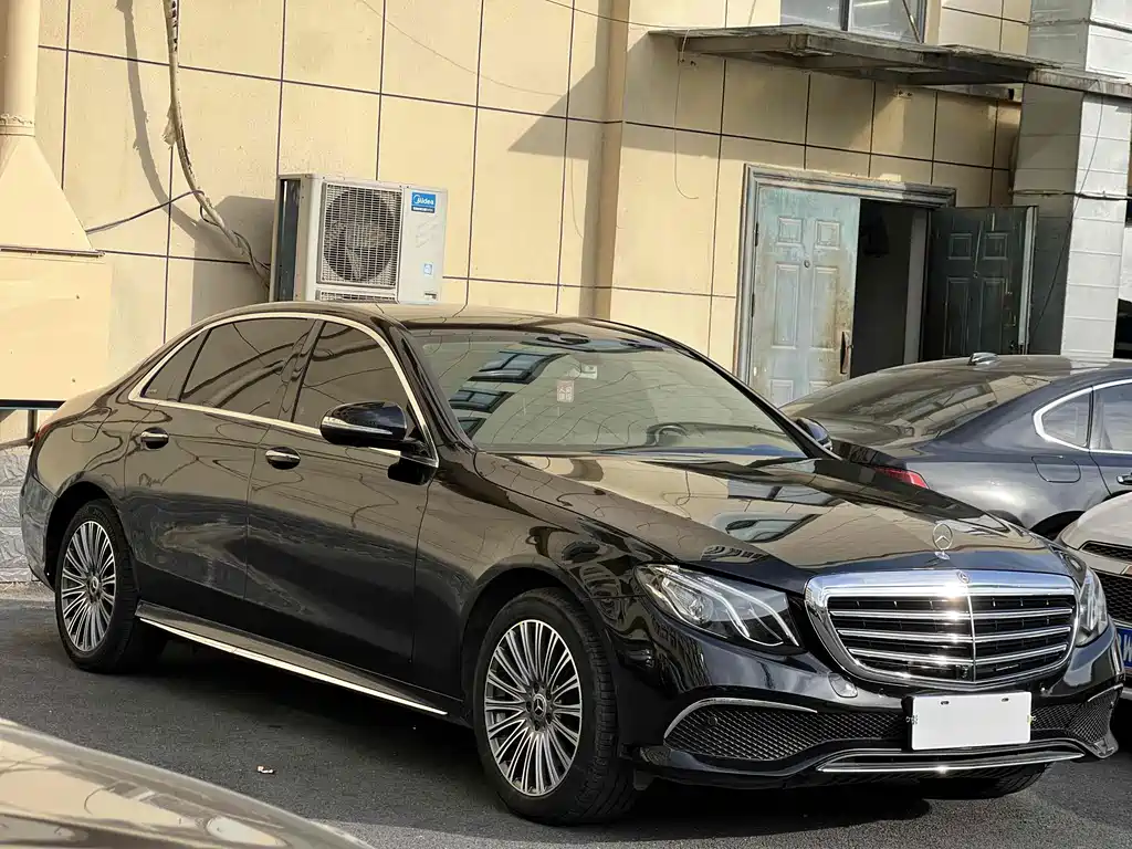 Mercedes-Benz E-Class 2019 — фото 3