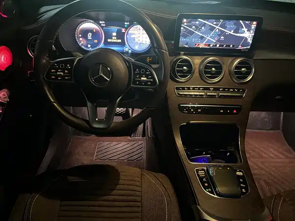 Mercedes-Benz GLC 2021