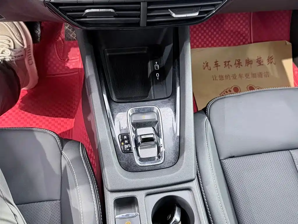 Skoda Octavia 2023 — фото 13