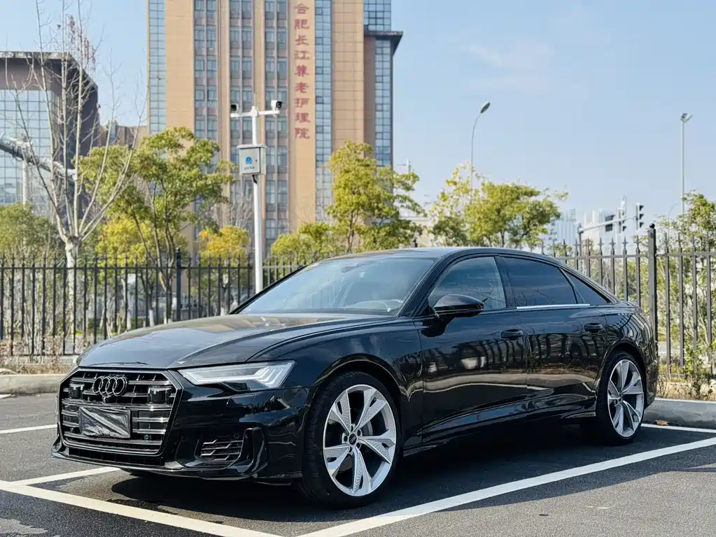 Audi A6L 2023 — фото 1