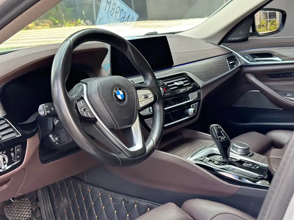 BMW 5 Series 2020