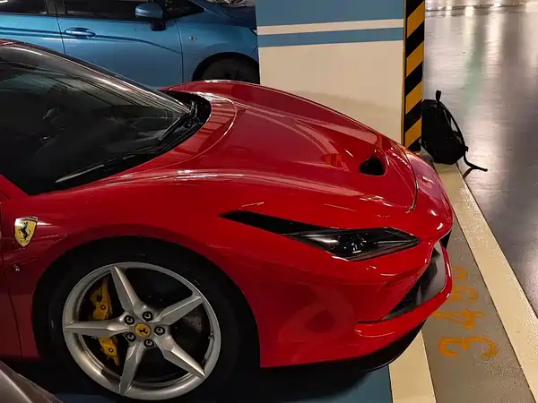 Ferrari F8 2019