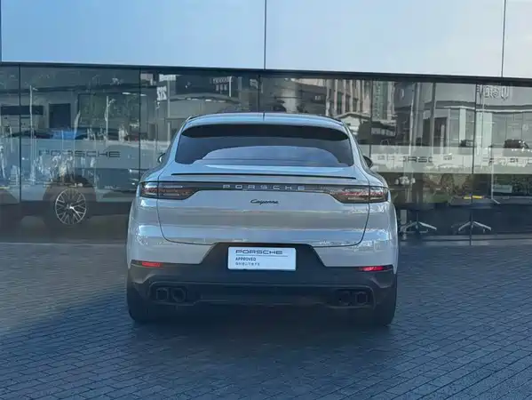 Porsche Cayenne 2022