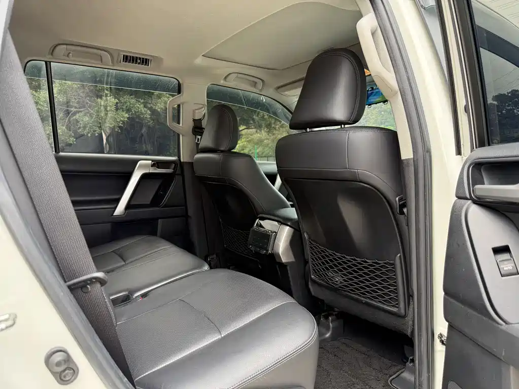 Toyota Prado 2019 — фото 13