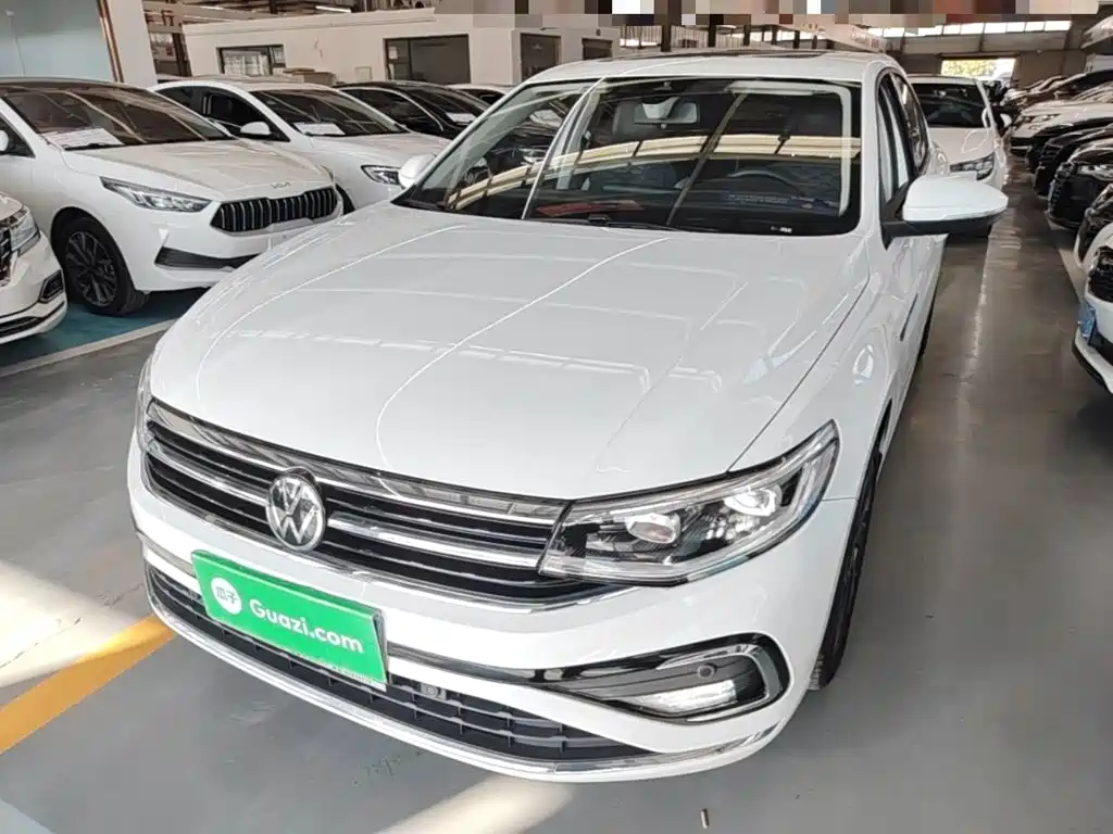 Volkswagen Bora 2023