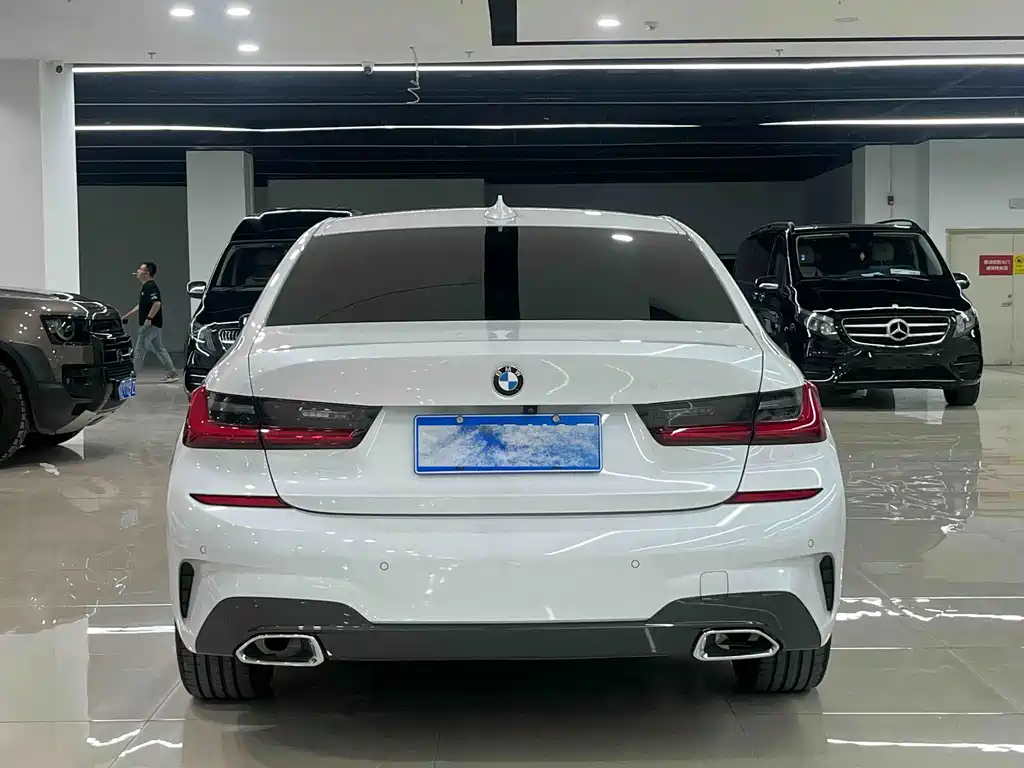 BMW 3 Series 2021