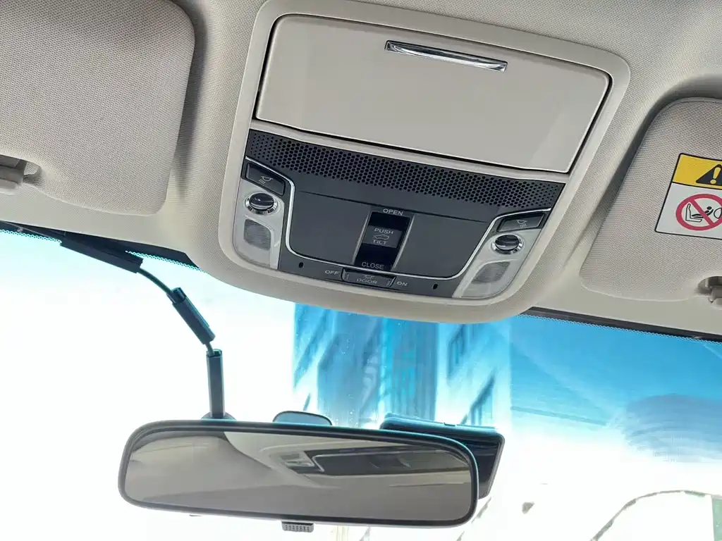 Honda Odyssey 2017 — фото 15