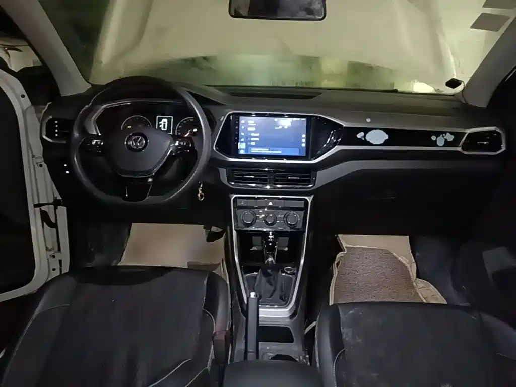 Volkswagen T-Cross 2020 — фото 10