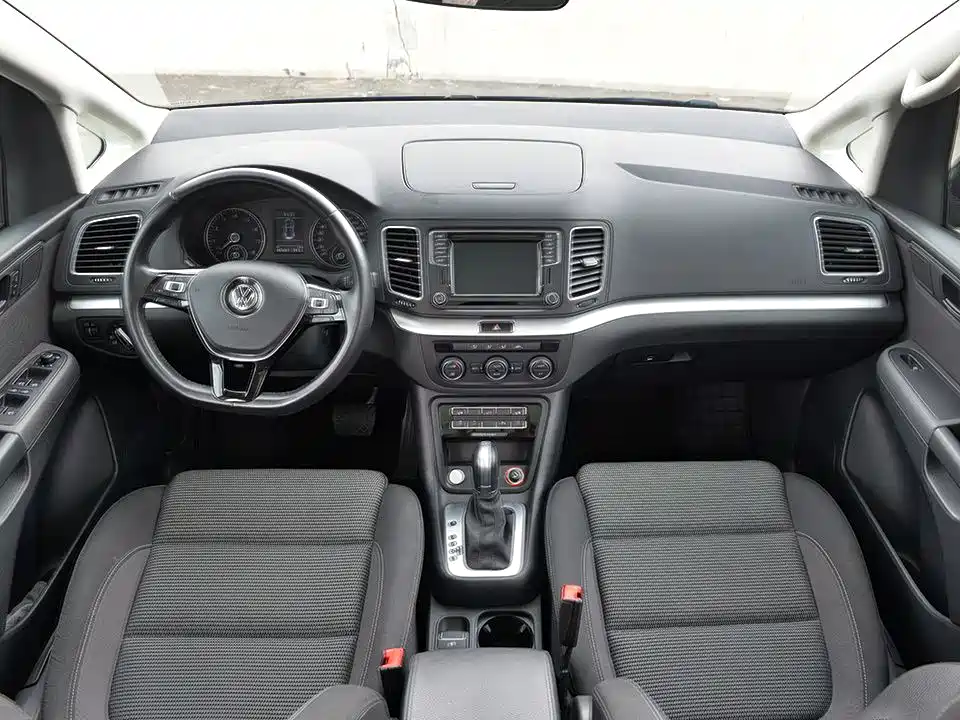 Volkswagen Sharan 2019 — фото 10