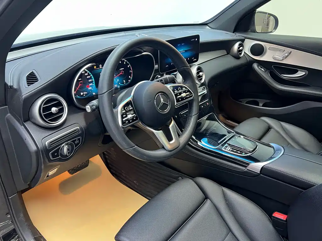 Mercedes-Benz GLC 2021 — фото 4