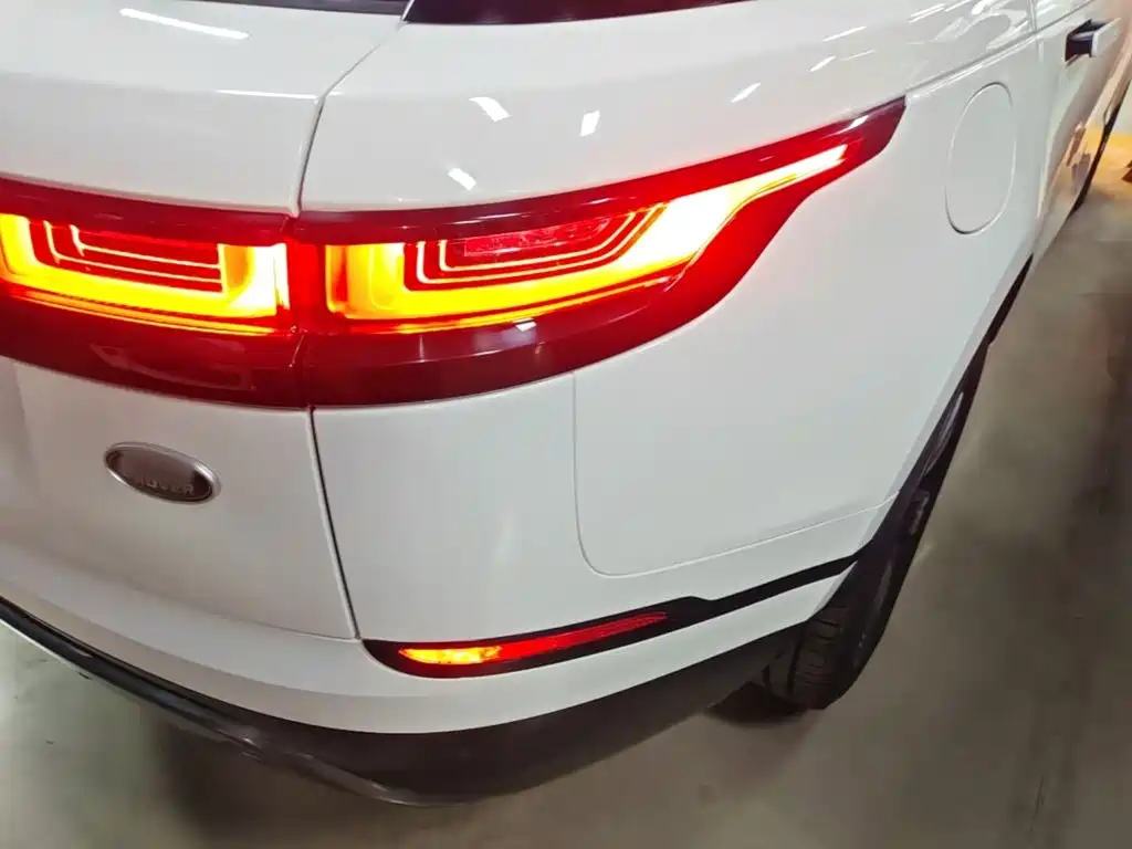 Land Rover Range Rover Velar 2019 — фото 8