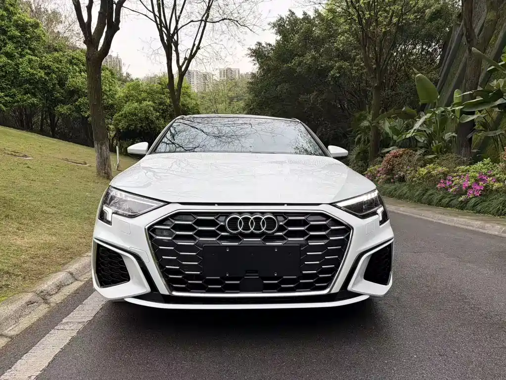 Audi A3 2024 — фото 2
