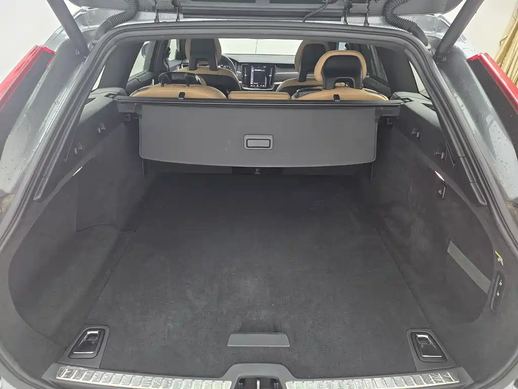 Volvo V90 2018 — фото 19