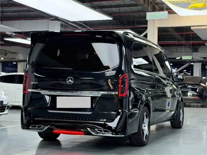 Mercedes-Benz Vito 2017 — фото 9
