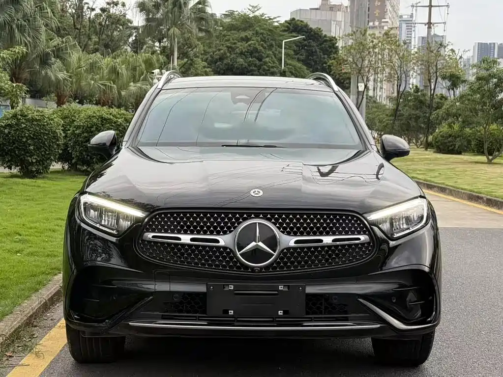 Mercedes-Benz GLC 2025