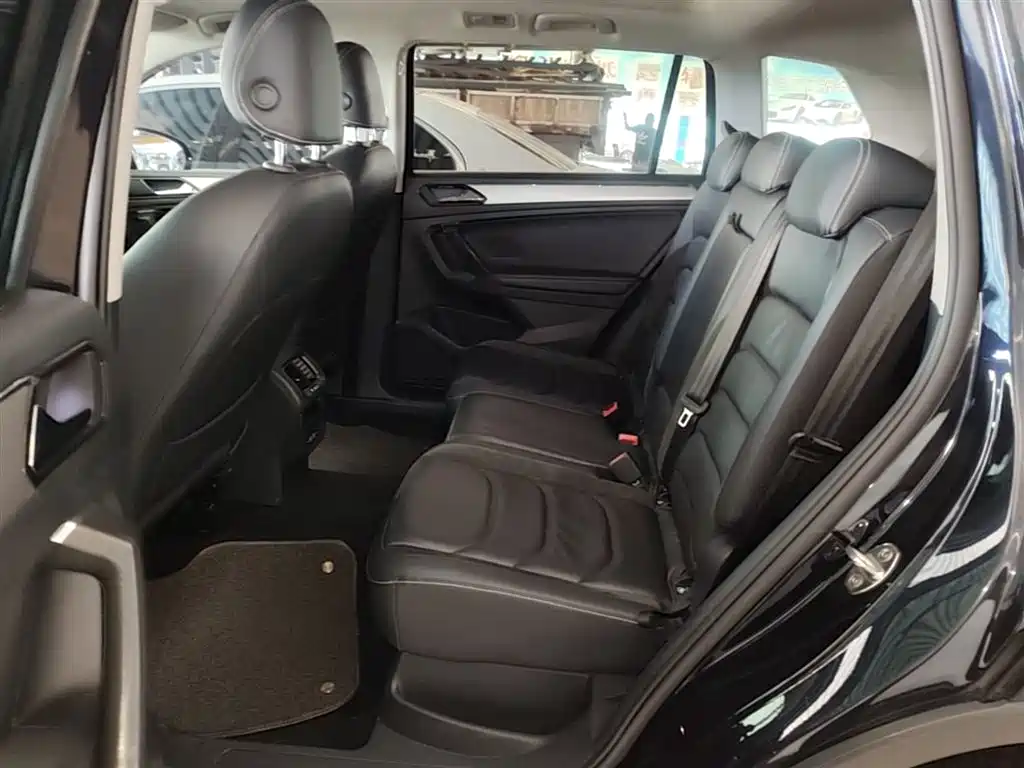 Volkswagen Tiguan L 2019 — фото 17