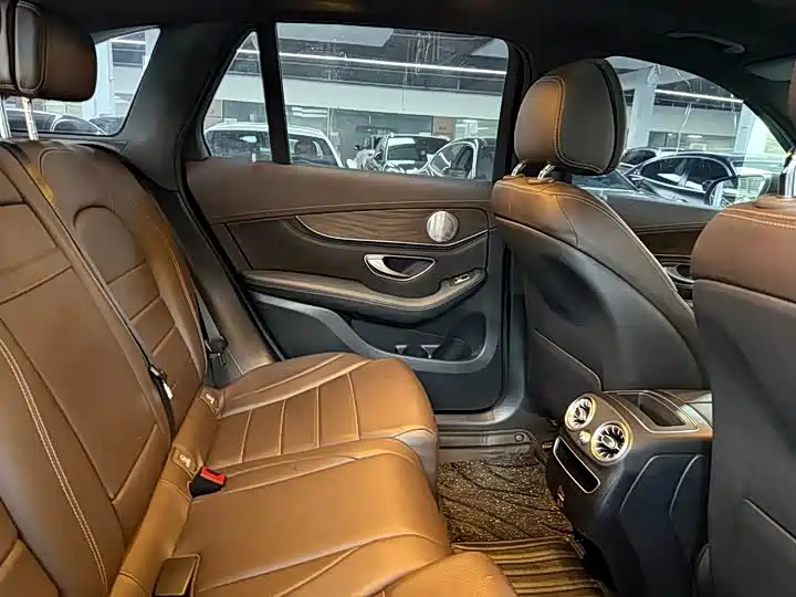 Mercedes-Benz GLC 2020 — фото 10