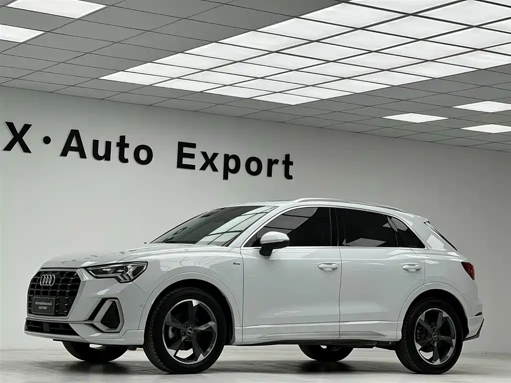 Audi Q3 2022 — фото 23