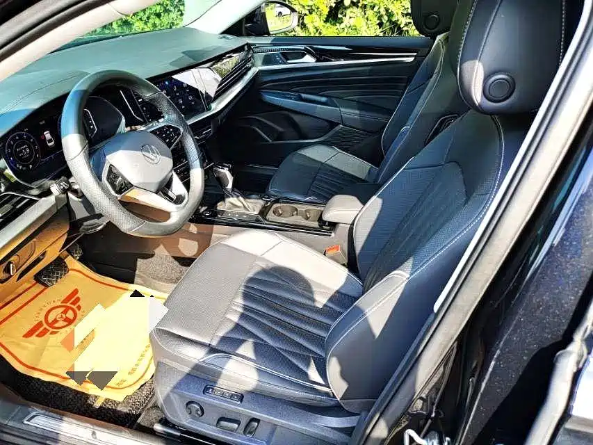 Volkswagen Passat 2023