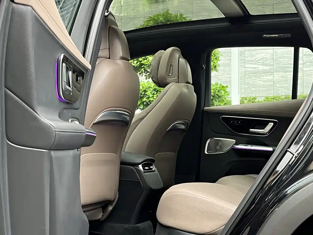 Mercedes-Benz EQE SUV 2025 — фото 10