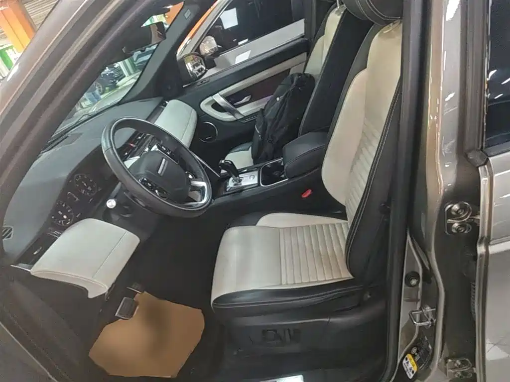 Land Rover Discovery Sport 2021 — фото 15