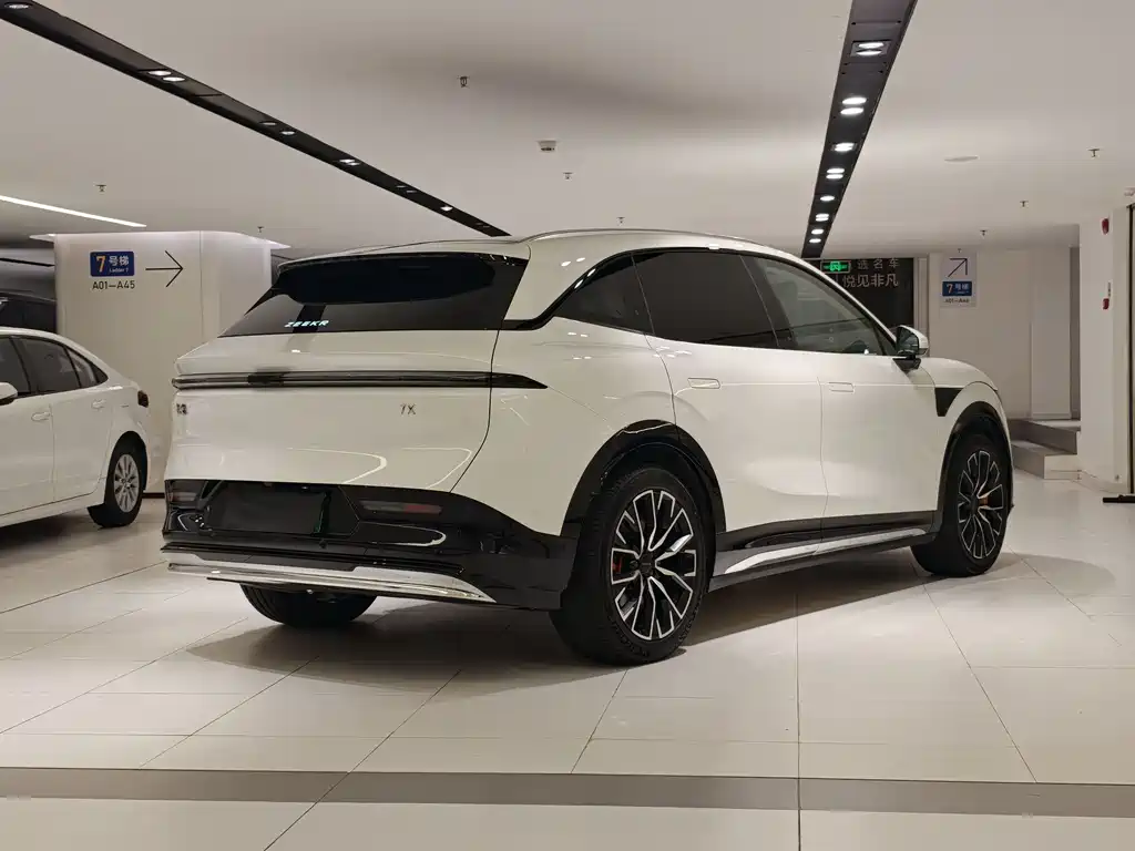 Zeekr 7X 2024