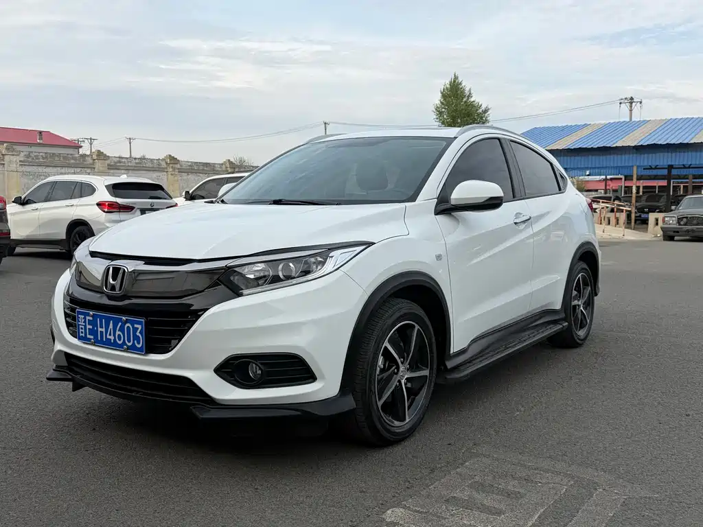 Honda Vezel 2022 — фото 1