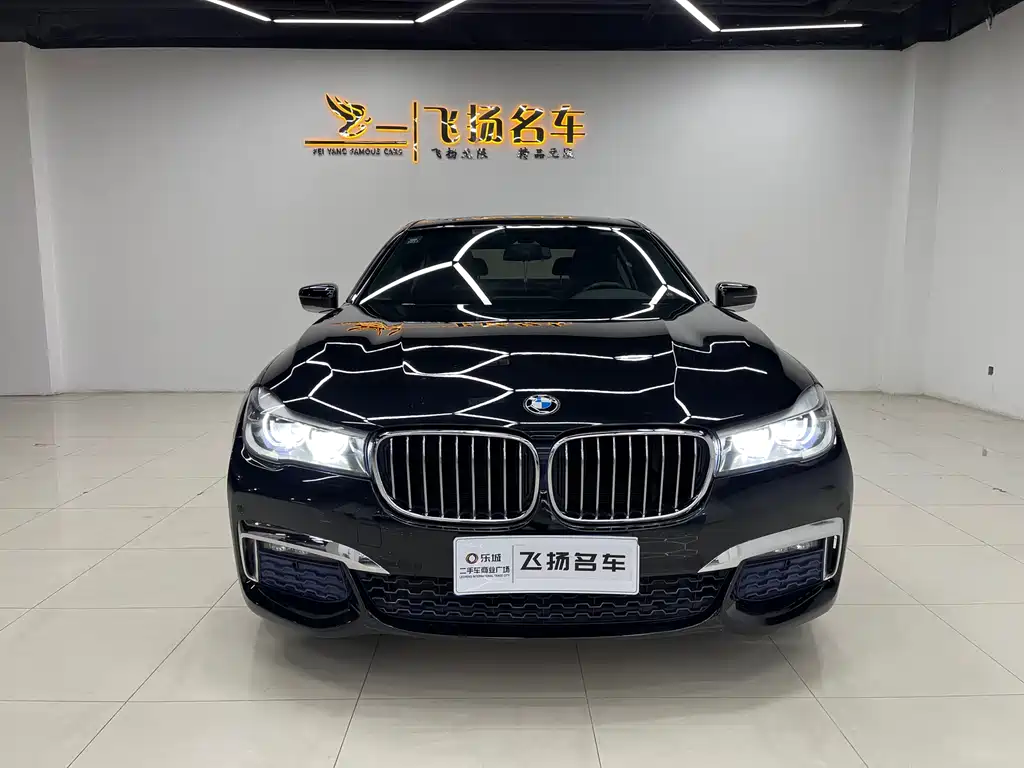 BMW 7 Series 2018 — фото 2