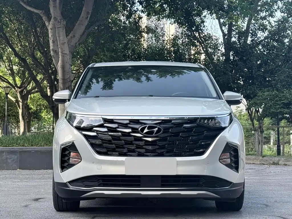 Hyundai Custo 2022 — фото 2