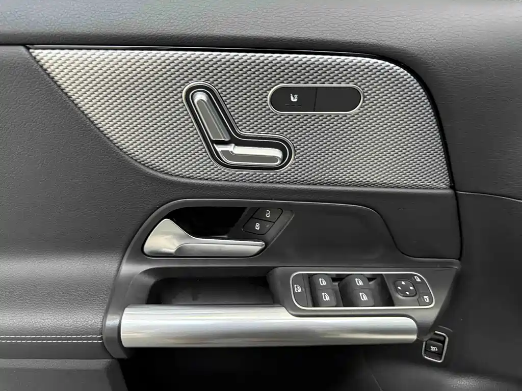 Mercedes-Benz GLA 2022 — фото 11