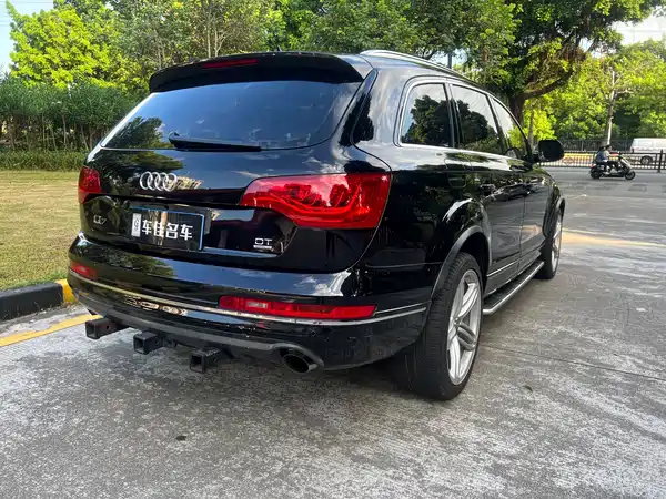 Audi Q7 2011