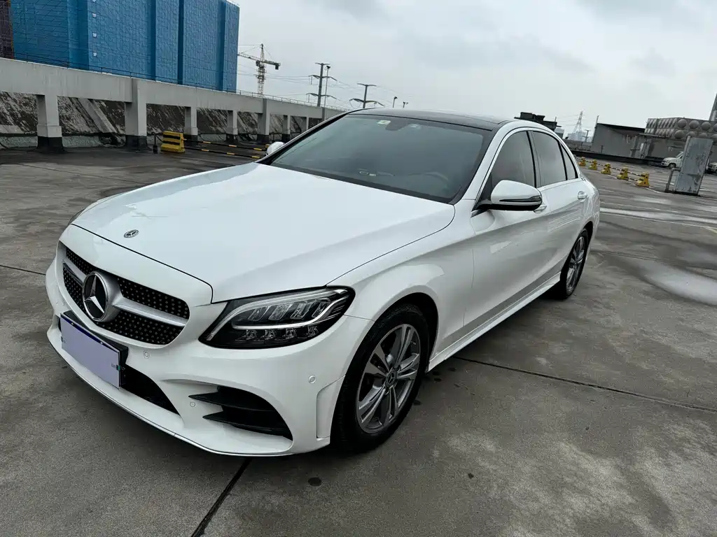 Mercedes-Benz C-Class 2021
